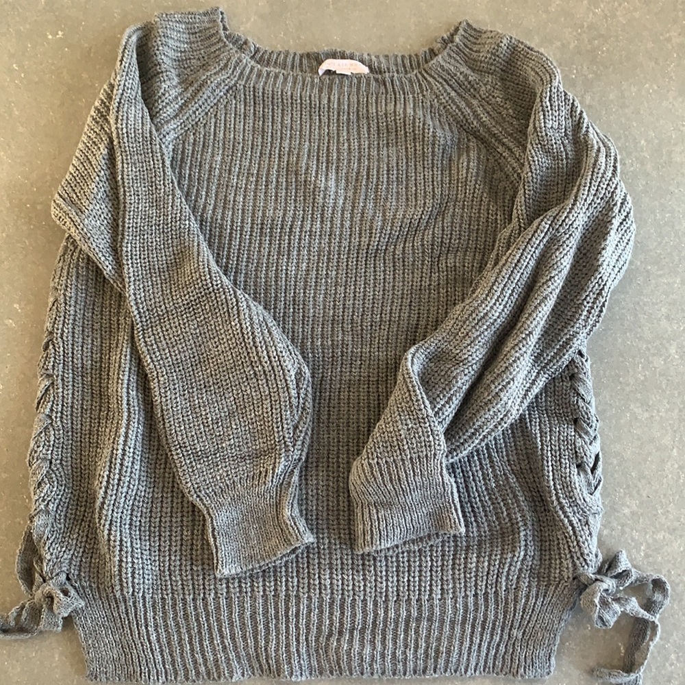 Sweater // Don’t Ask Why